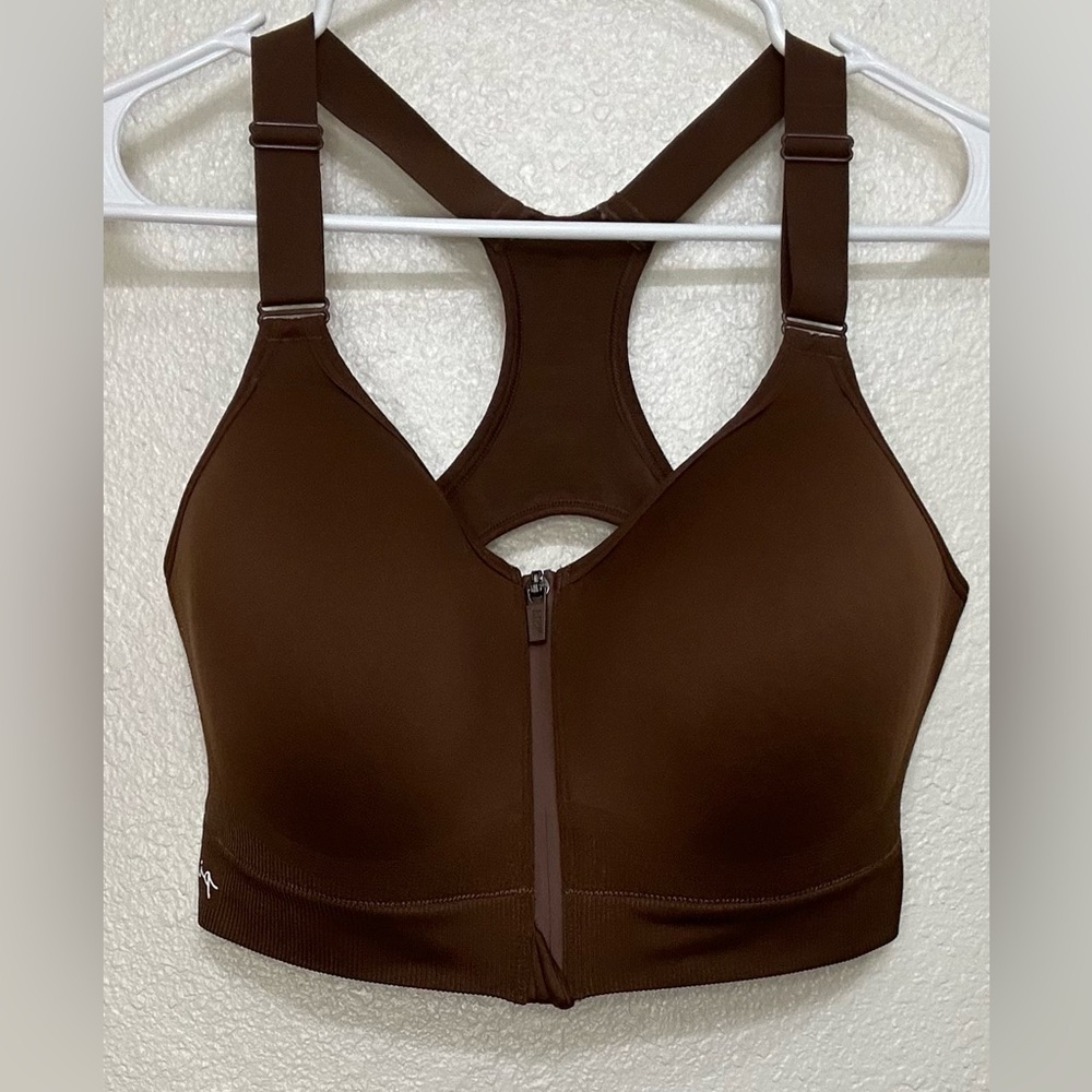 VICTORIA’S SECRET SPORTS BRA